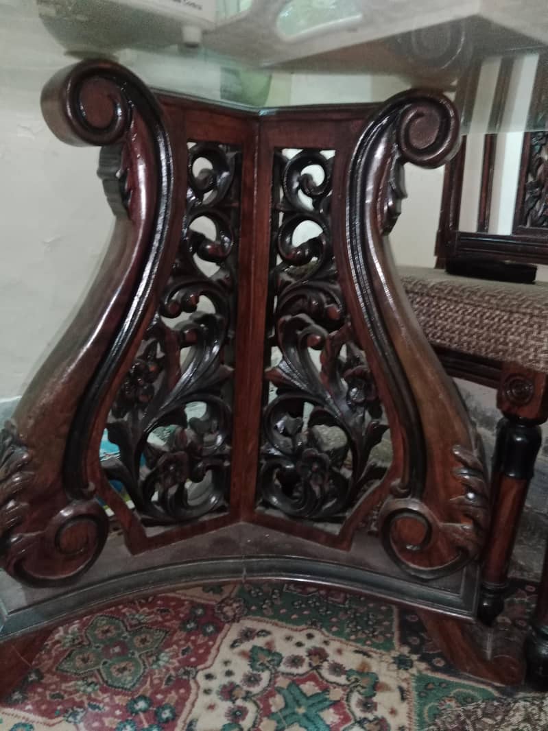CHINOTI DINING TABLE 1