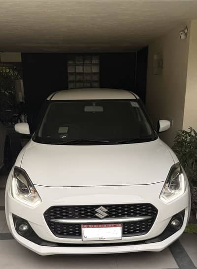 Suzuki Swift GLX CVT 2025