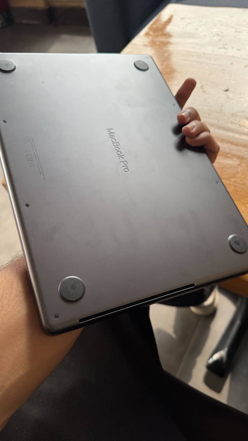 Macbook M4 pro 7