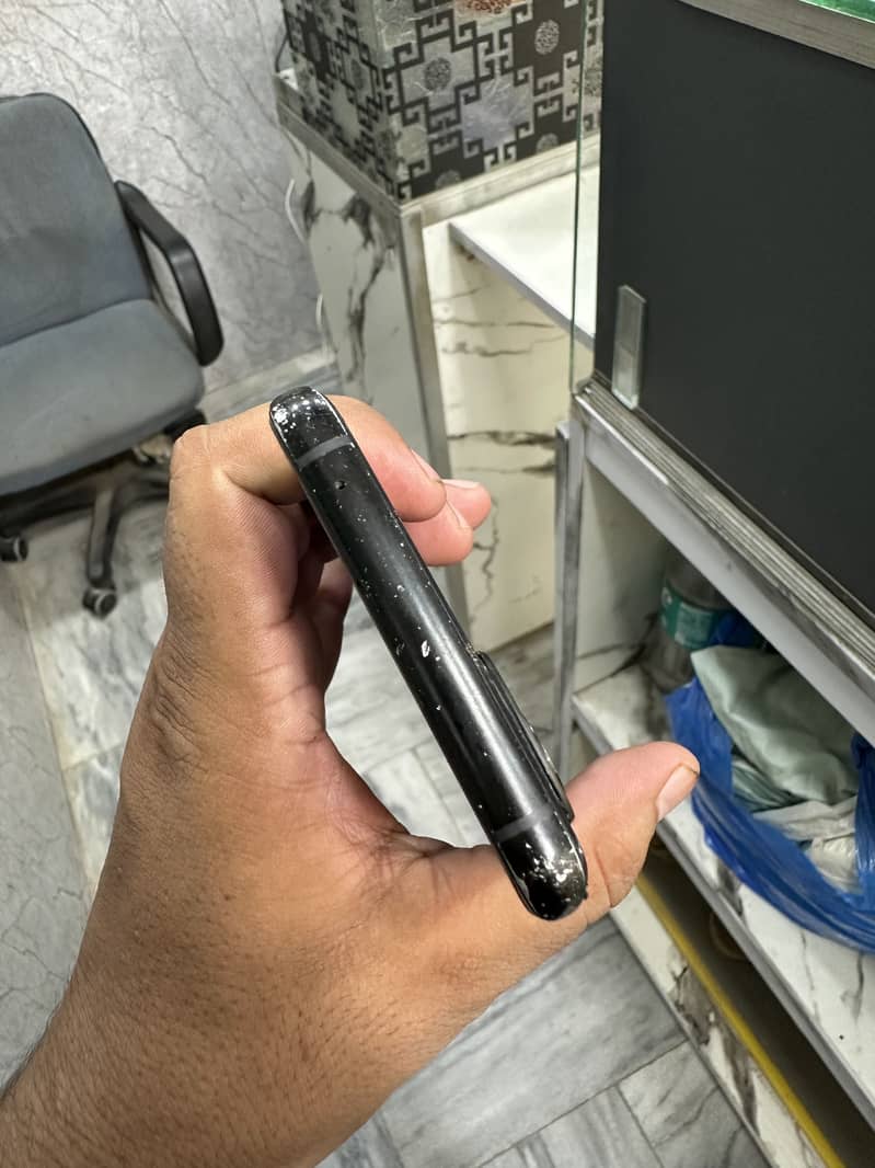 One Plus 9 Pro 6