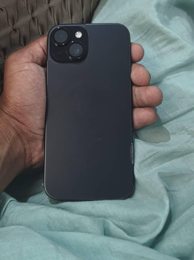 Apple iPhone 15 2