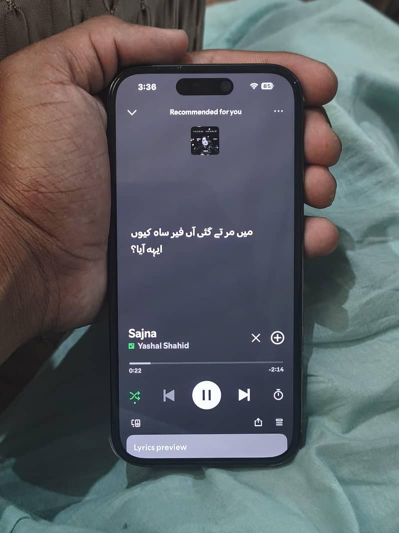 Apple iPhone 15 3