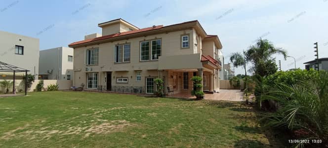 01 Kanal Plot for Sale DHA Phase 7