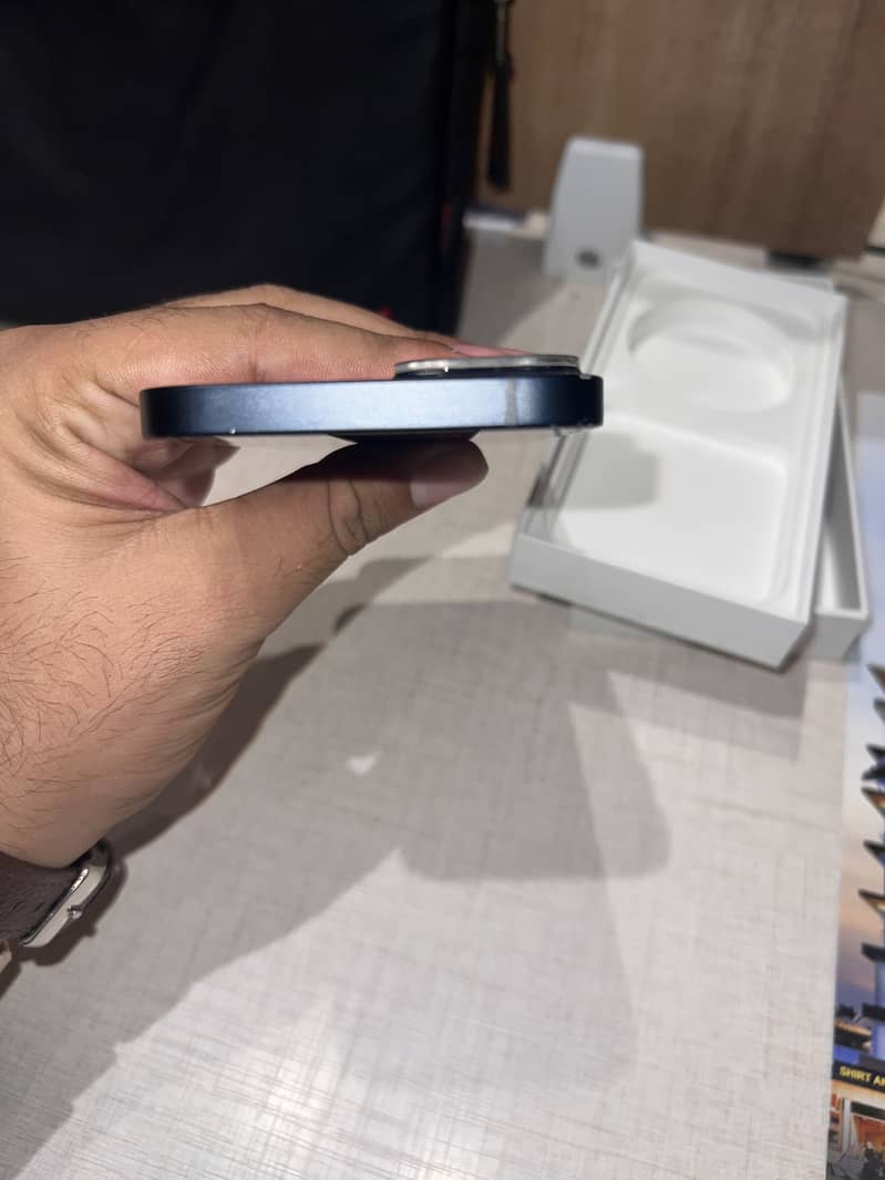 Apple iPhone 13 3