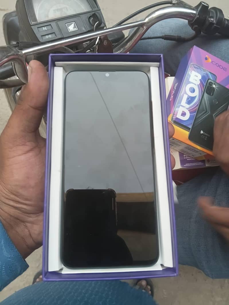 Dcode Bold 3