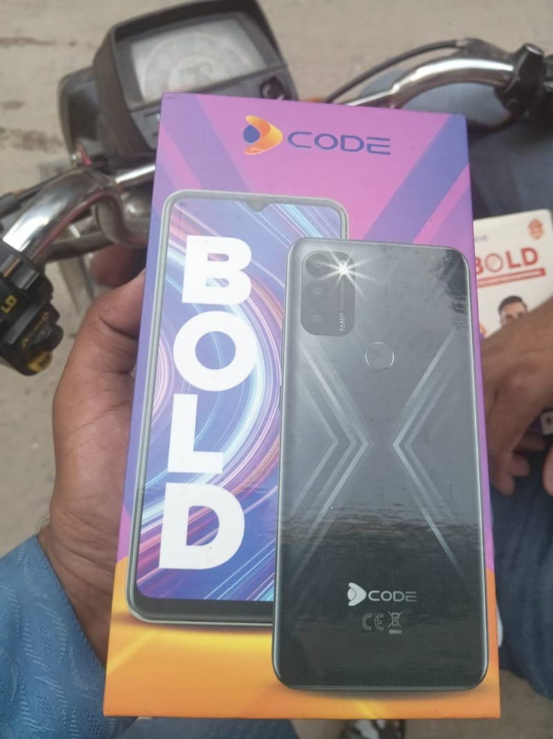 Dcode Bold 4