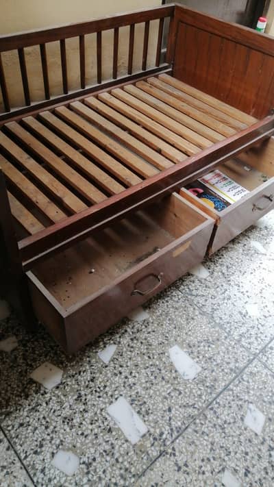 Seatee in perfect condition for sale