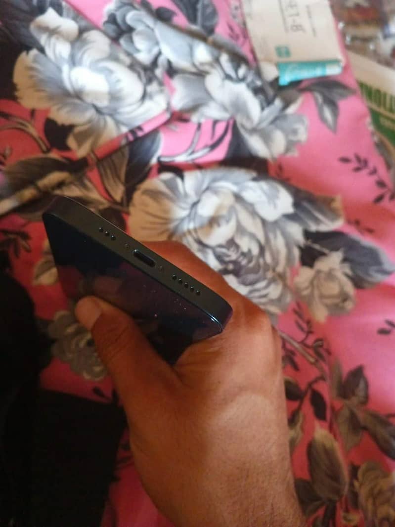 Apple iPhone 14 0