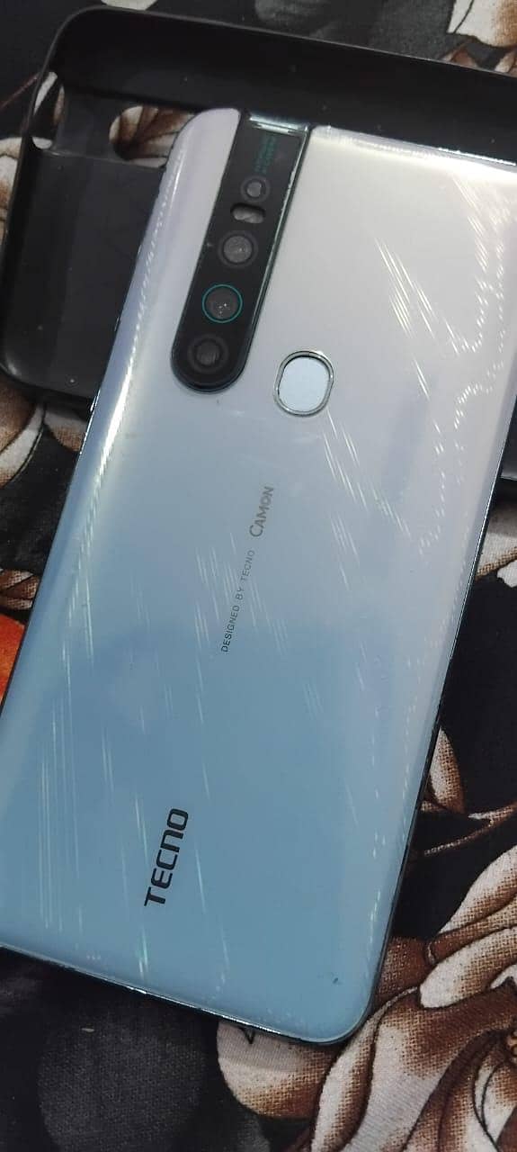 Tecno CAMON 15 Pro 0