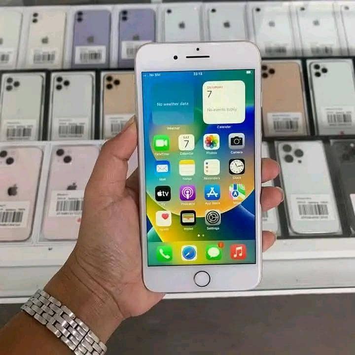 Apple iPhone 8 Plus 1