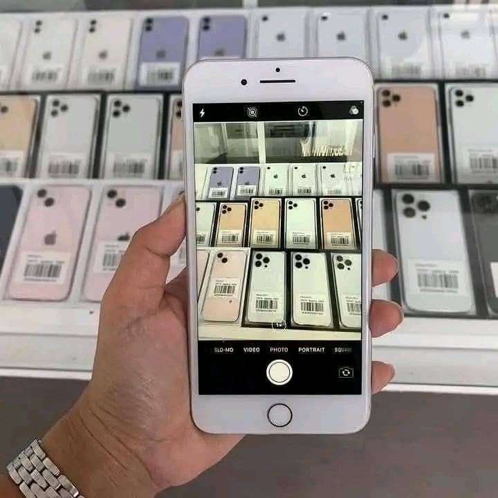 Apple iPhone 8 Plus 8
