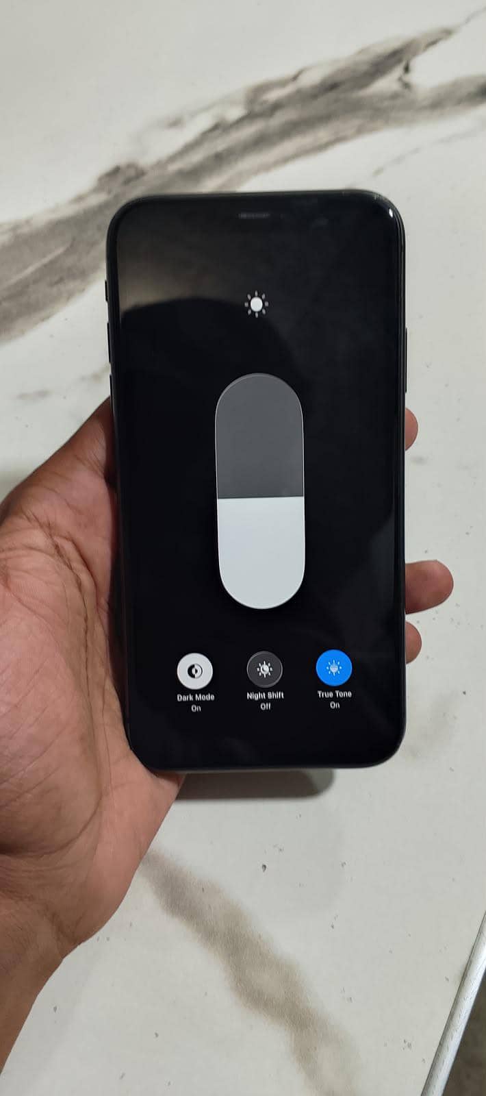 Apple iPhone 11 4