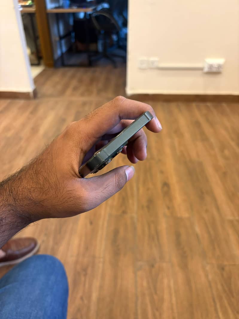 Apple iPhone 13 Pro 5