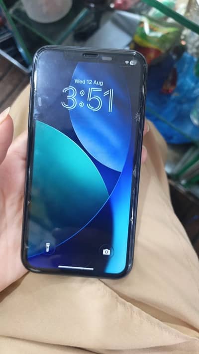 Apple iPhone 11
