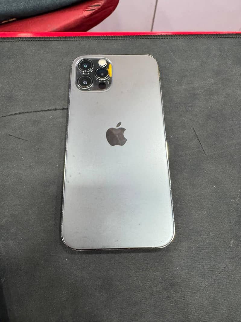 IPHONE 12 PRO 6