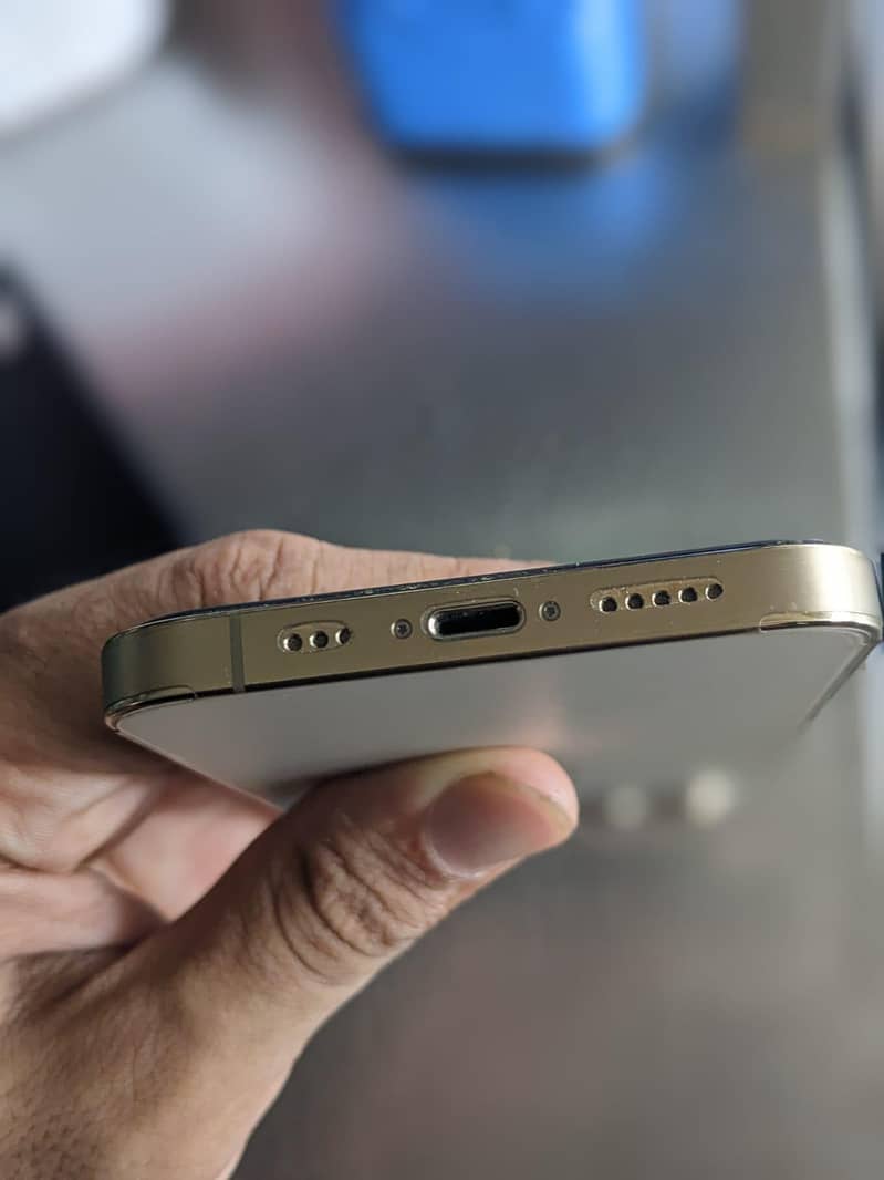 iPhone 12 Pro 5