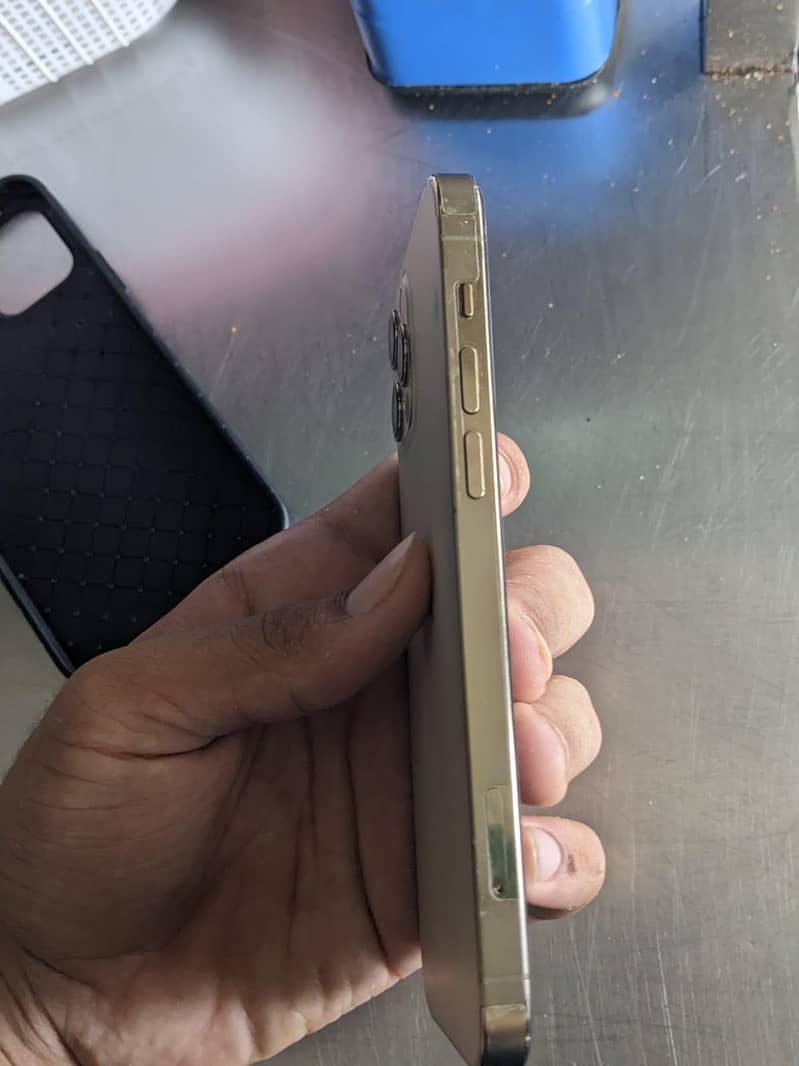 iPhone 12 Pro 6