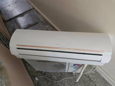 Gree 1.5 ton inverter for sale