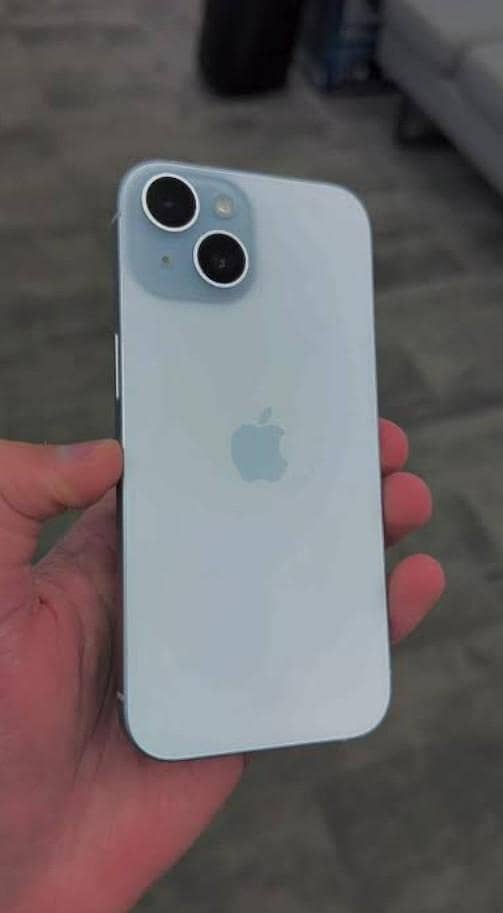 Apple iPhone 15 5