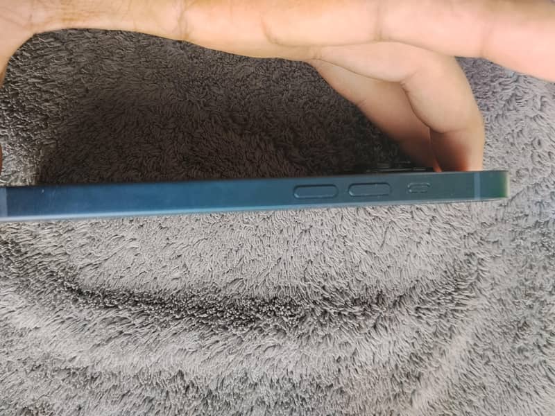 Apple iPhone 14 1
