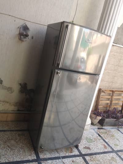 refrigerator for sail  condition 6 by 10