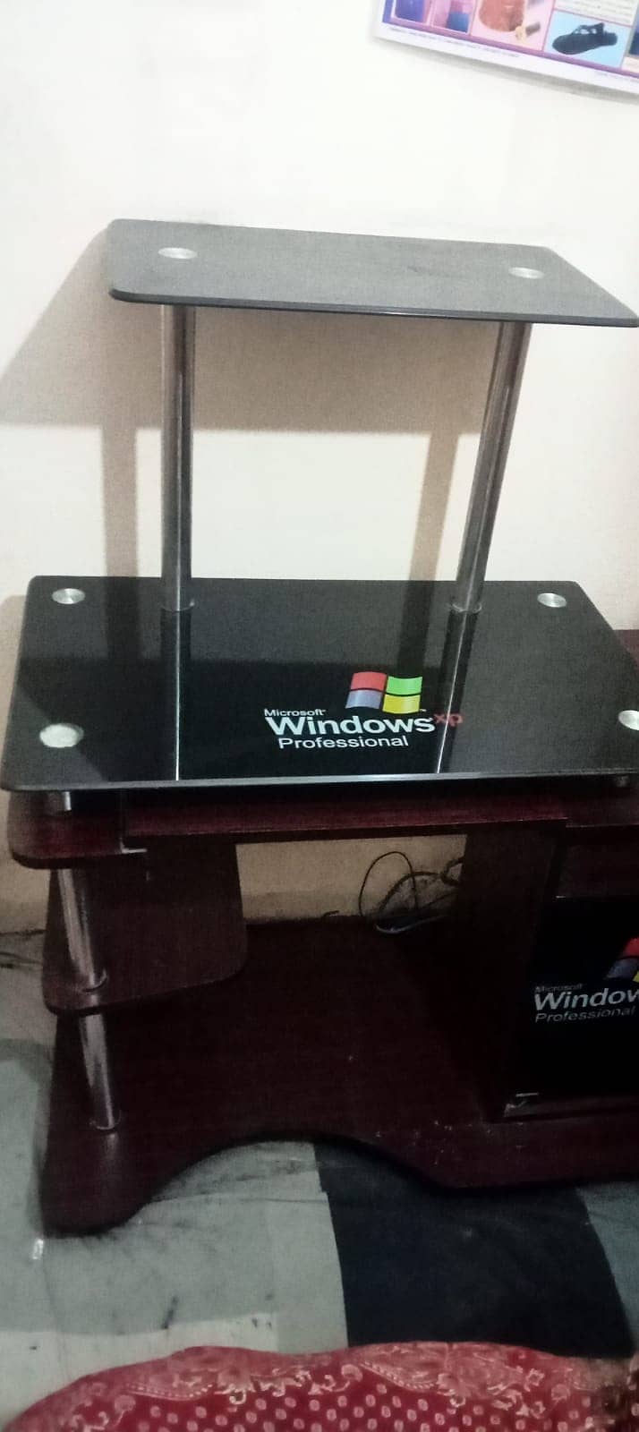 Computer Table 1