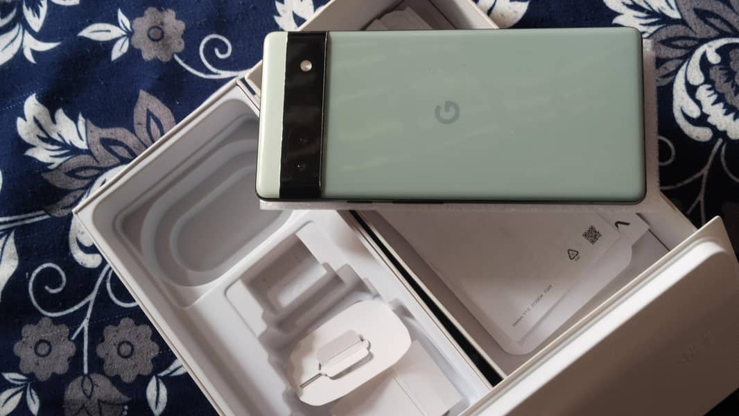 Google Pixel 6a 1