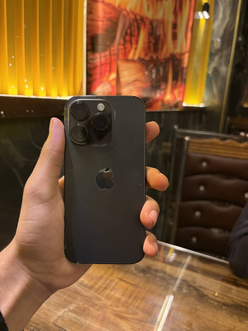 Apple iPhone 14 Pro 4