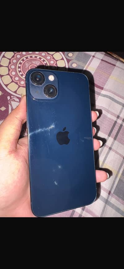 Apple iPhone 13