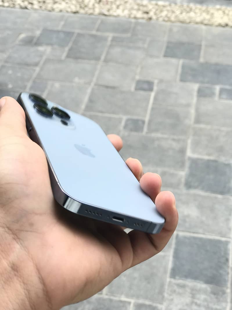 Apple iPhone 13 Pro 1