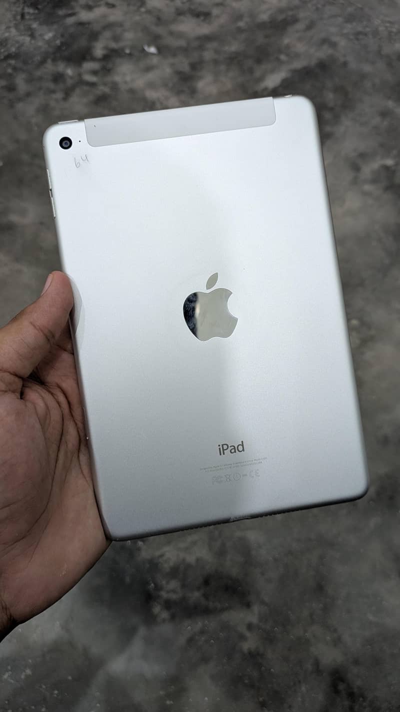 IPad mini 4 64 7