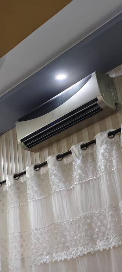 Dawlance Split AC 1.5 ton.