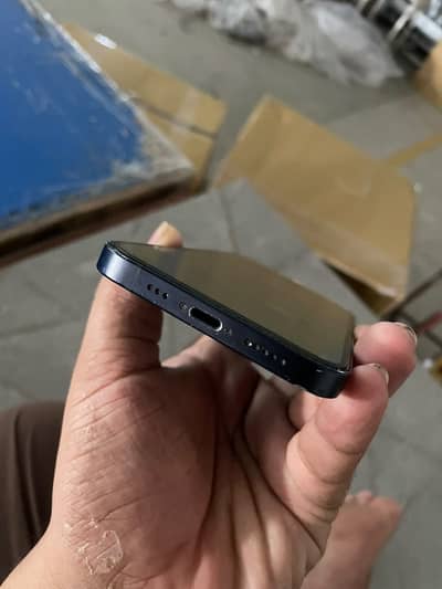 Apple iPhone 12