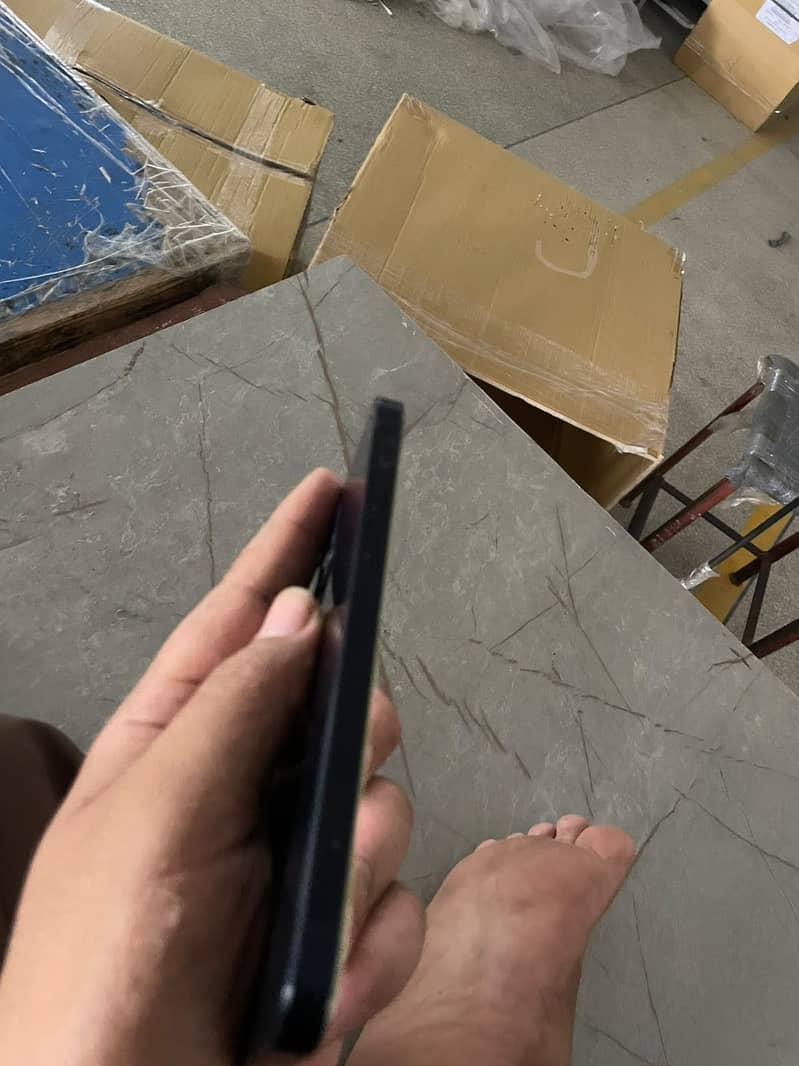 Apple iPhone 12 1