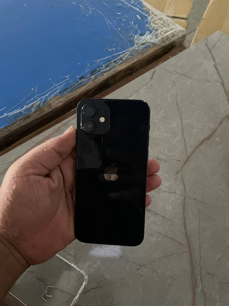 Apple iPhone 12 5