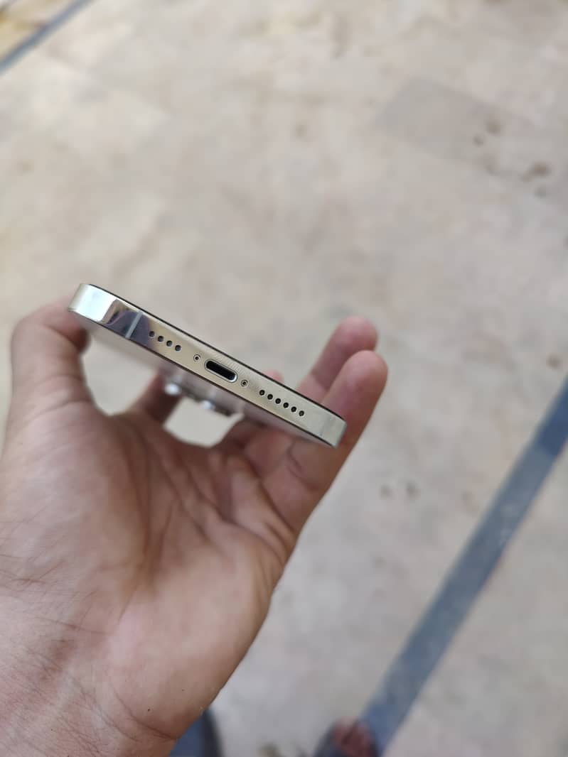 Apple iPhone 13 Pro Max 3