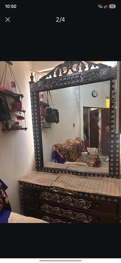 dressing table and side tables