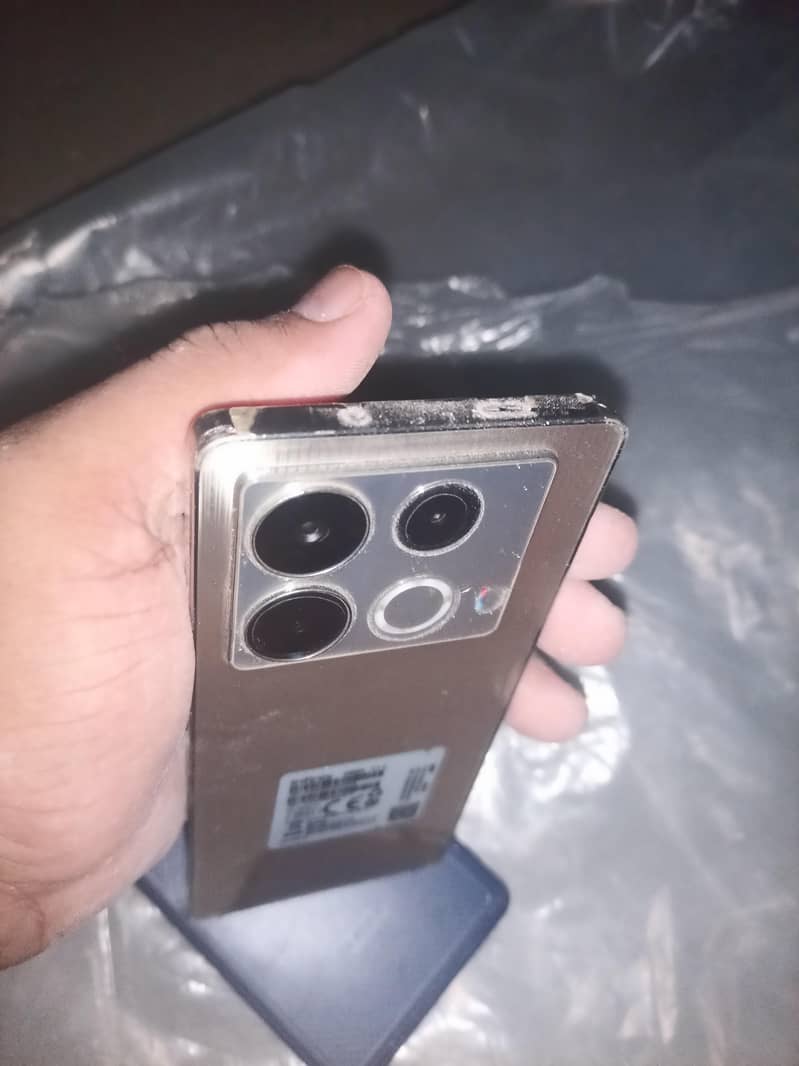Infinix Note 40 0