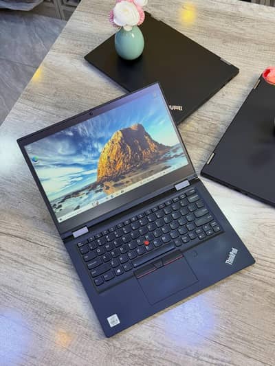 Lenovo UltraSlim Core i5 10th Generation 8GB Ram DDR4 / 256GB SSD