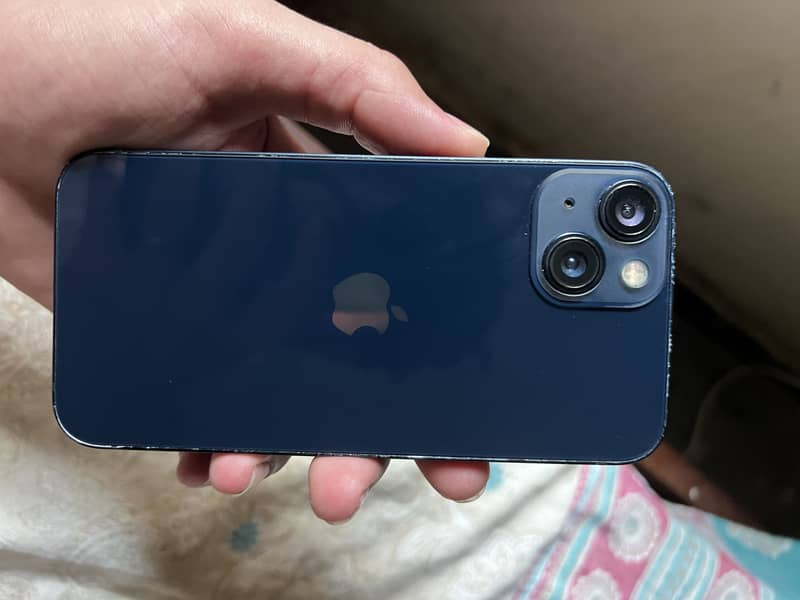 Apple iPhone 13 3