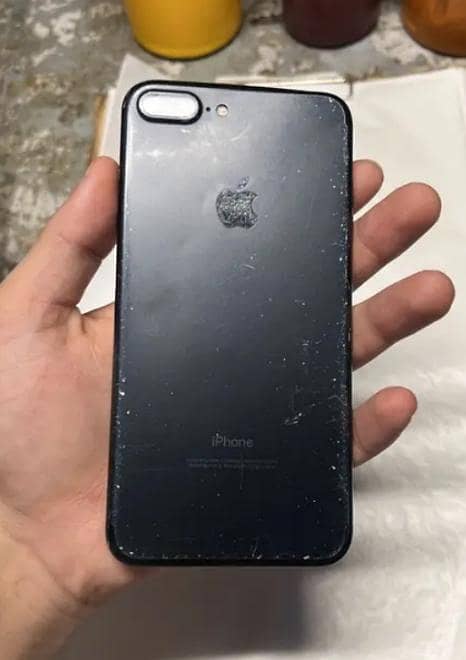 Apple iPhone 7 Plus 0