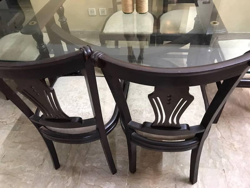 7-seater dinning Table 3