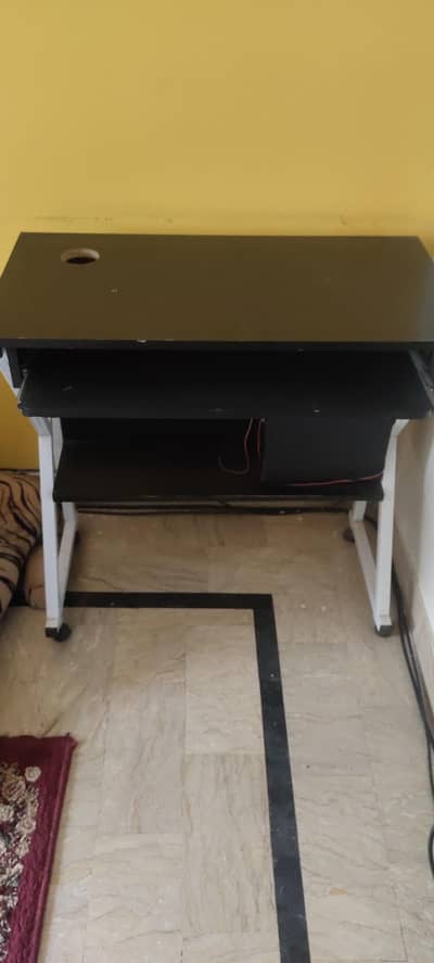 laptop table