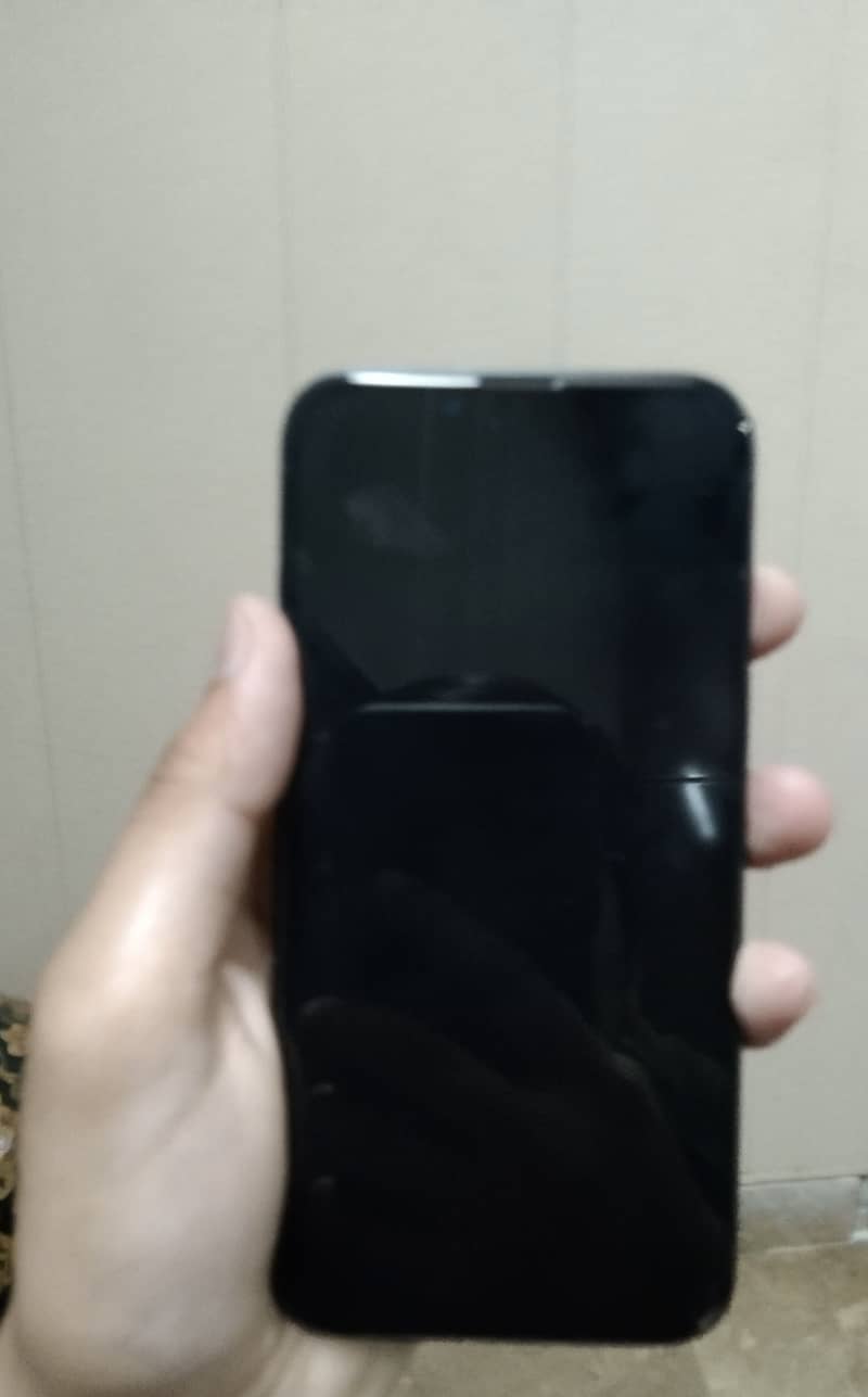 Apple iPhone 13 2