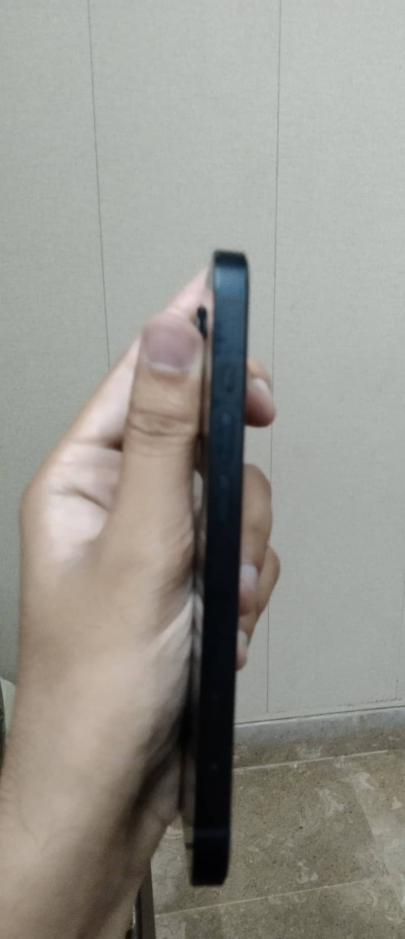 Apple iPhone 13 5