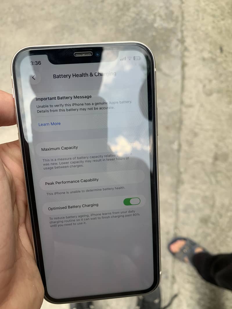 Apple iPhone 11 4