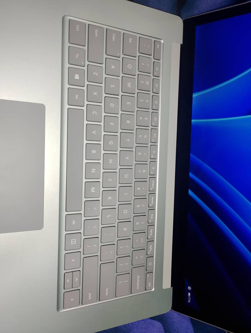 Microsoft surface Laptop4 4