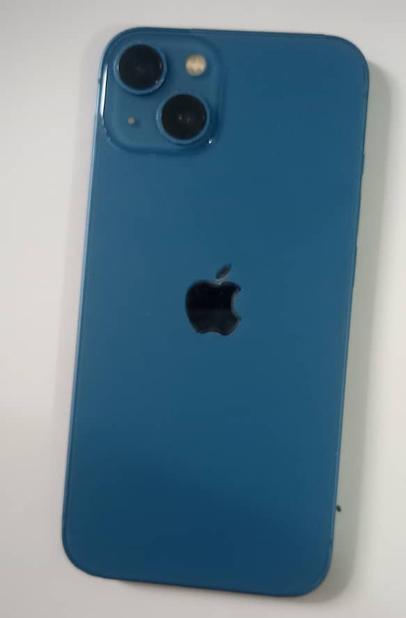 Apple iPhone 13 2