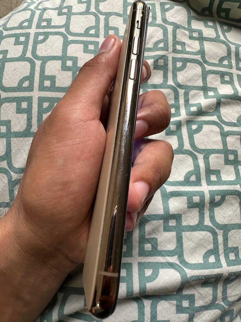 Apple iPhone 11 Pro 5