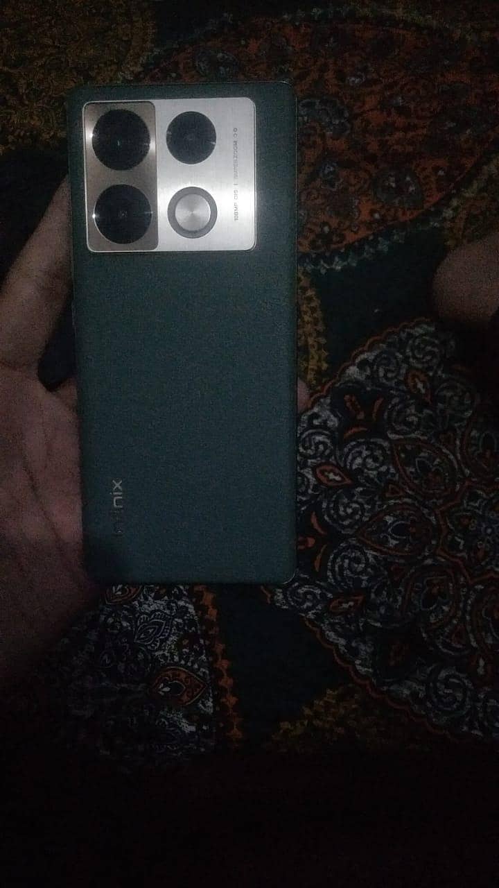 Infinix Note 40 Pro 0